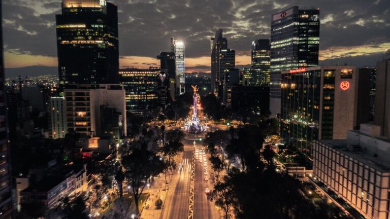 El Futuro de las Ciudades Inteligentes: ¿Cómo la Tecnología Está Transformando la Vida Urbana?